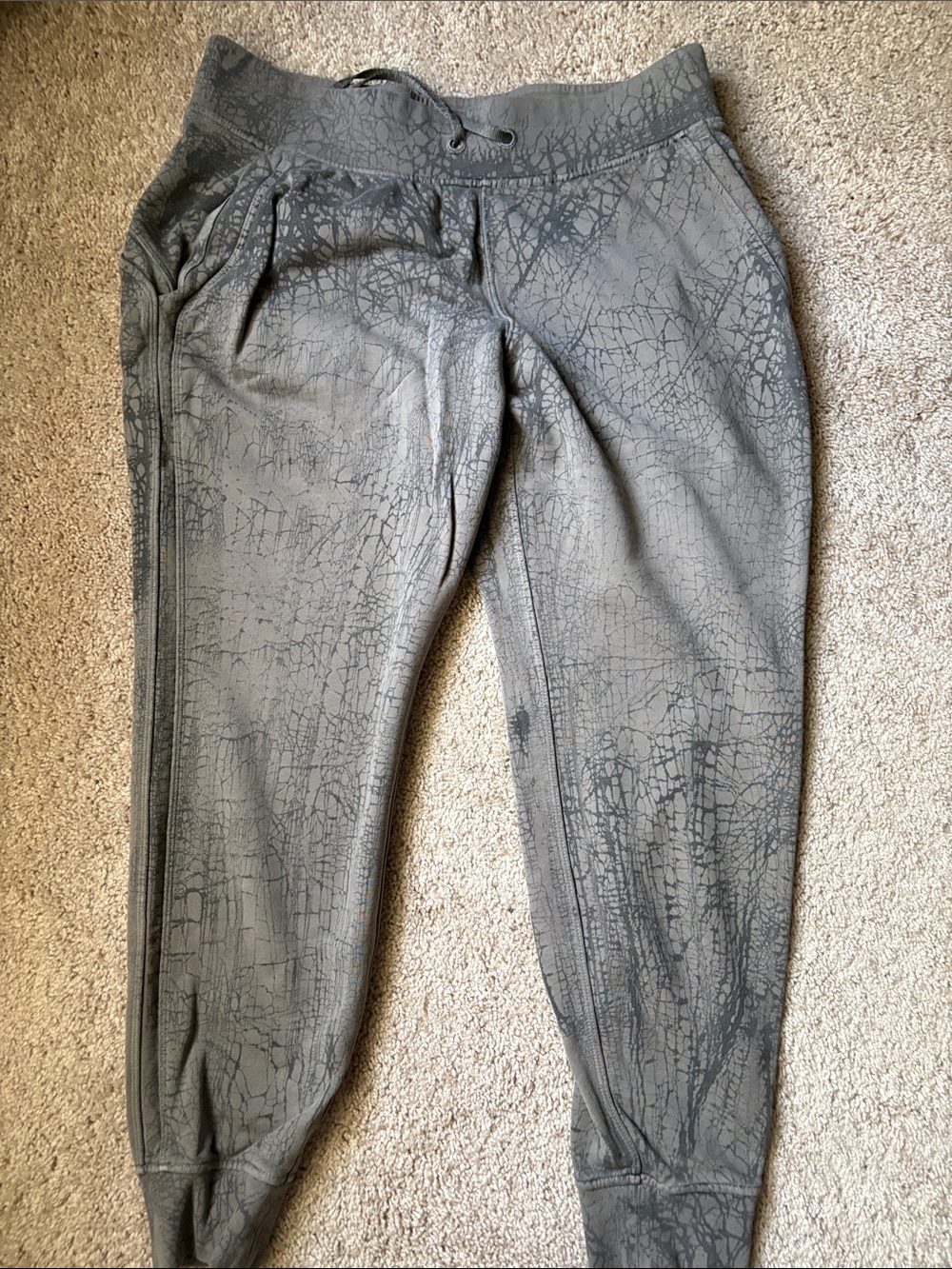 lululemon athletica Taupe Knit Joggers - Picture 4 of 9